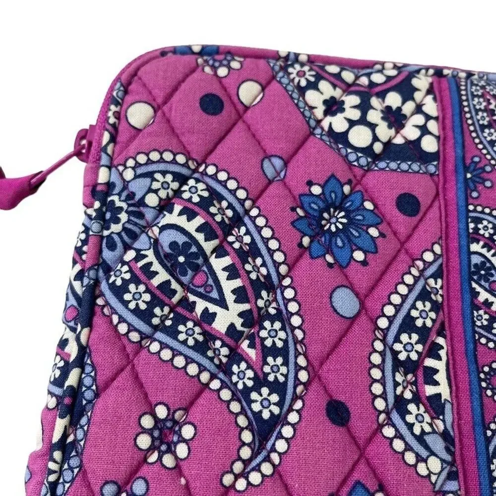 Vera Bradley Boysenberry Tablet Sleeve Padded Paisley Zip Around Bag Quilted